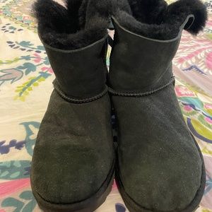 UGG Mini Bailey Bow II Boot black suede  girls size 5